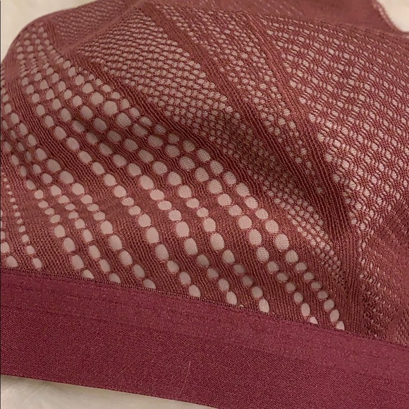 🔛💜FLASH SALE⚡️ Lululemon sports bra - Picture 2 of 8